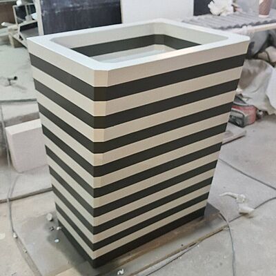 Цветная раковина из бетона по проекту дизайнера