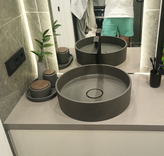 Бетонная раковина Wheel круглая 450 мм с накладкой на слив