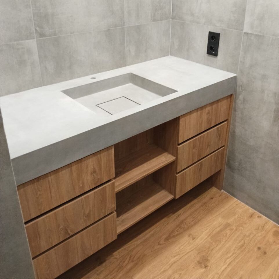 Раковина из стеклобетона с накладкой на слив